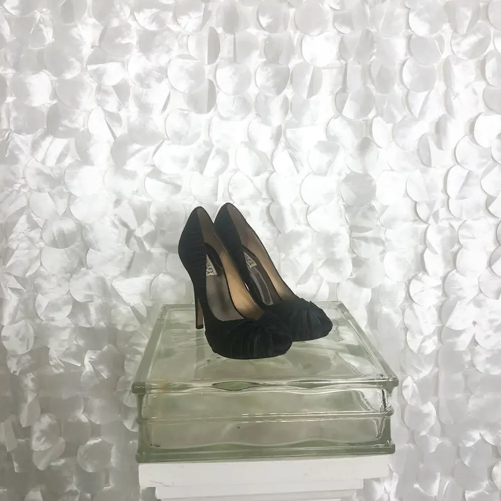 Badgley Mischka Black satin peep toe heels size 7 M Cocktail Party Wedding